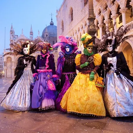 House Of Joy * Venedig